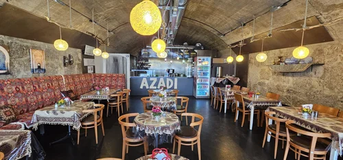 Azadi Oriental Tandoor Restaurant (halal)