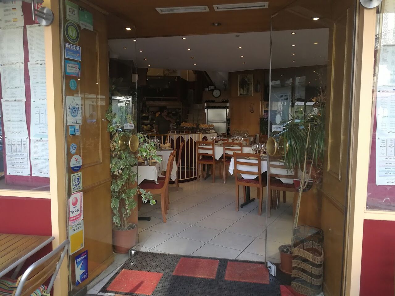 Au Bois D'Acacia